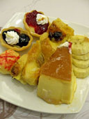 รามายณะ คิงส์พาวเวอร์ บุพเฟ่ต์อาหารนานาชาติและการแสดงหุ่นละครเล็ก